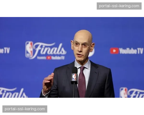 亚当-萧华出席哈佛商学院讲座,谈NBA全球化战略与下一代媒体布局 亚当-萧华出席哈佛商学院讲座,谈NBA全球化战略与下一代媒体布局